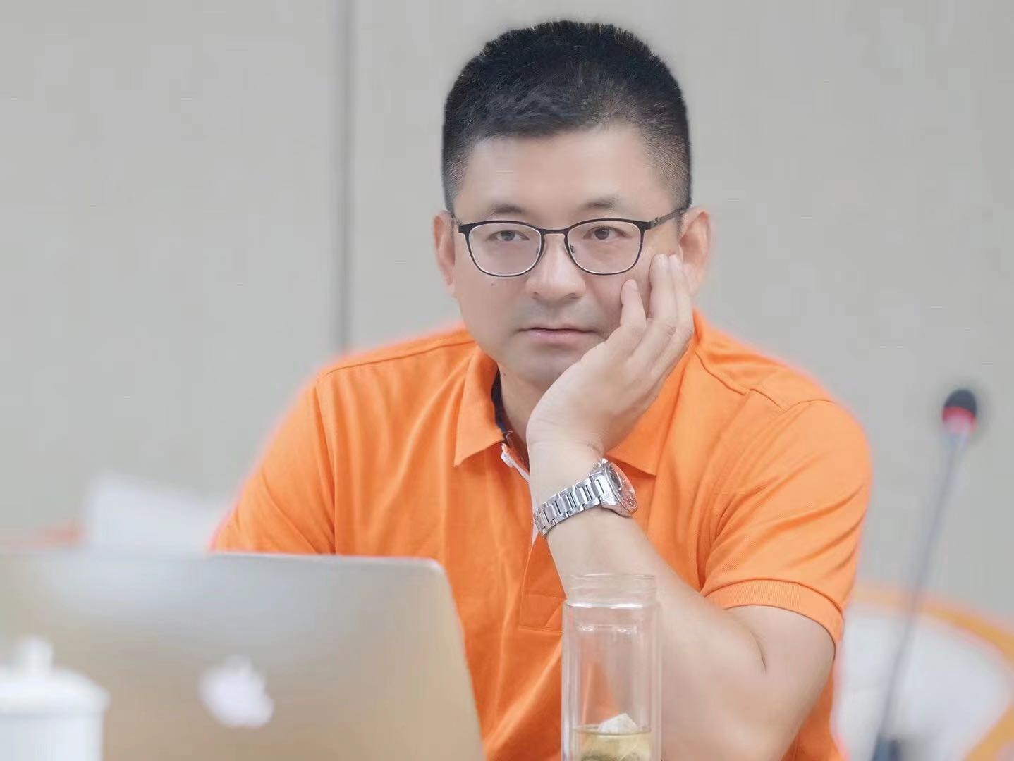 戴涛律师工作照